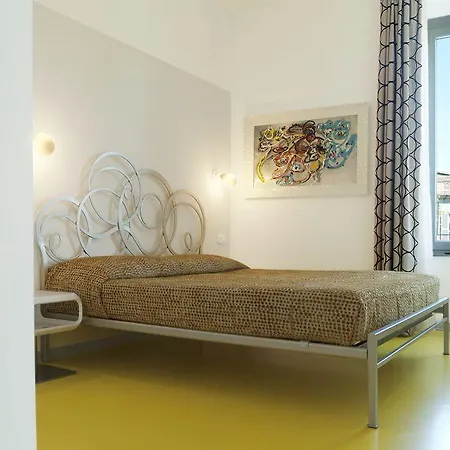 לינה וארוחת בוקר B&B Amor רומא