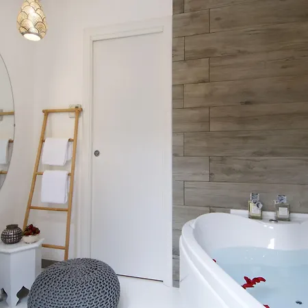 B&B Amor Couette-café 4*